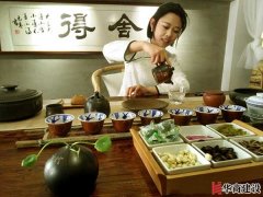 100多平的中式裝修，配個(gè)茶室還不錯(cuò)