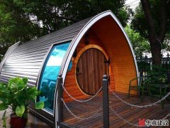 船屋酒店假期火爆，酒店老板后悔建造的船屋太少了