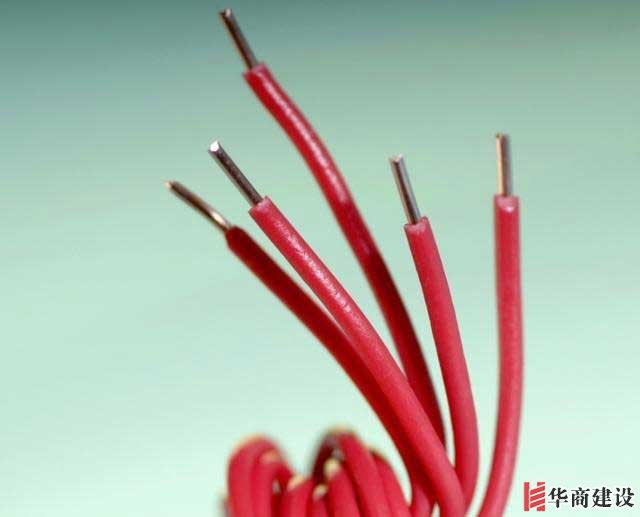 現(xiàn)在裝修都把電線藏在墻壁里，線路老化了能換嗎