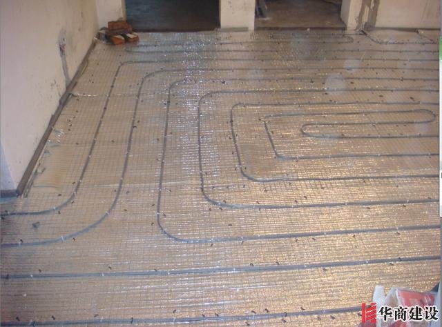 已經(jīng)裝修完了，明暖還能不能改成地暖